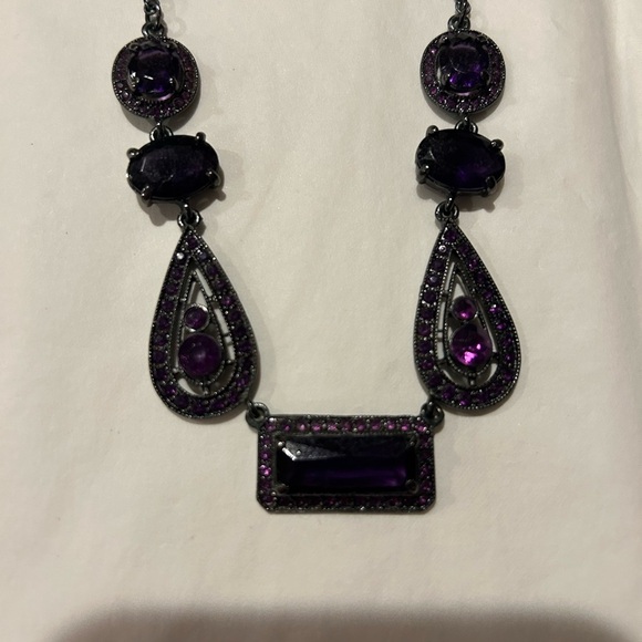 Avon Purple Gemstone Necklace with Intricate Detailing - Picture 2 of 6